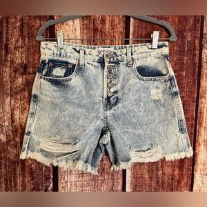 Vanilla Star | NWOT Women’s High Rise Acid Wash Distressed Jean Shorts